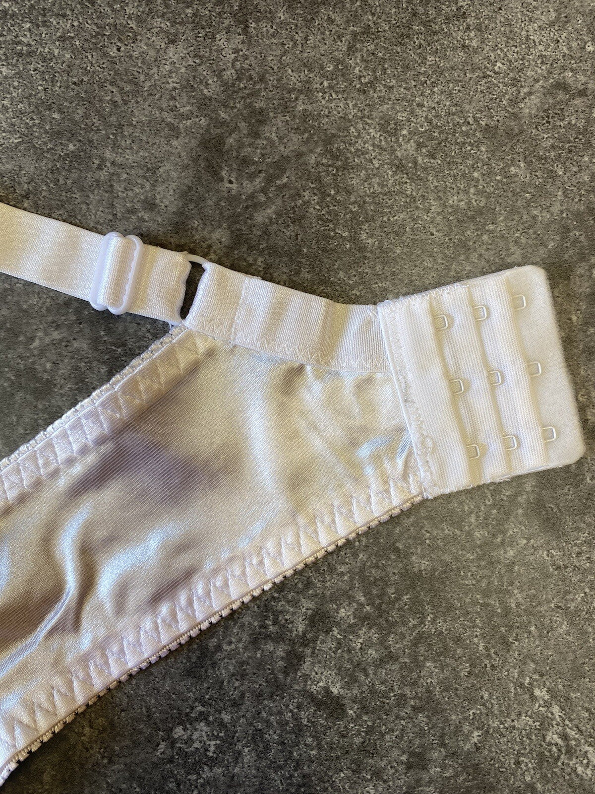 Unpadded White Bra Lace & Satin Bra Underwired  Sizes 34 - 44 / B - DD Cup